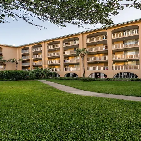 Hodnett Coopers North Breakers Hotel
